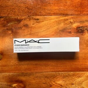 3/$50 ✨ — BNIB MAC Studio Radiance Primer